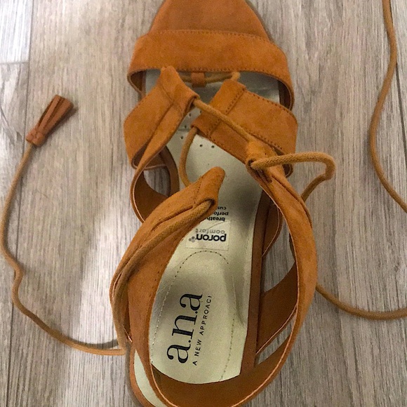 A.N.A block heel sandals - Picture 5 of 5